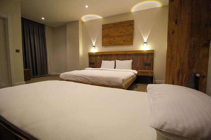 Room 48 of 59