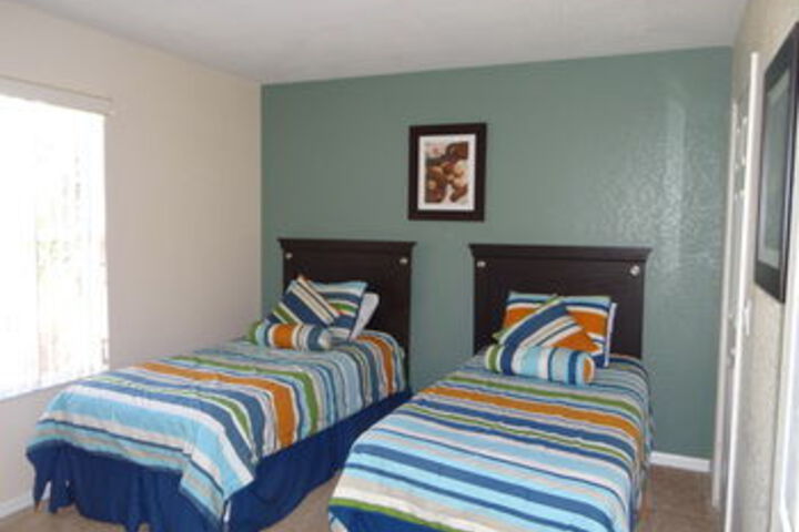 Room 46 of 76