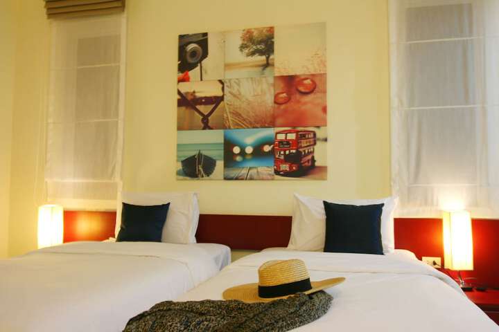 Room 8 of 31