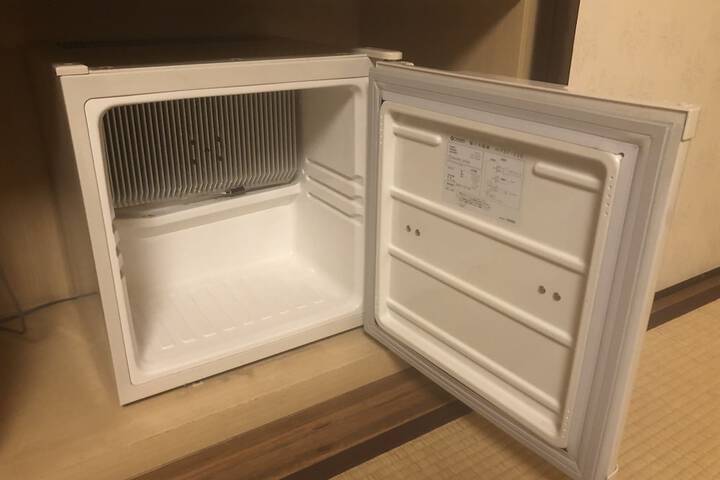 Room 8 of 42