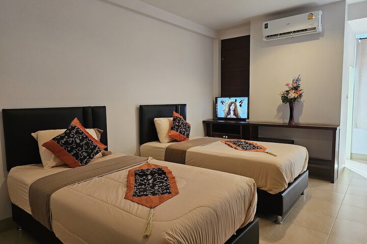Room 15 of 78