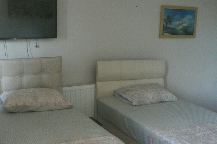 Room 25 of 263