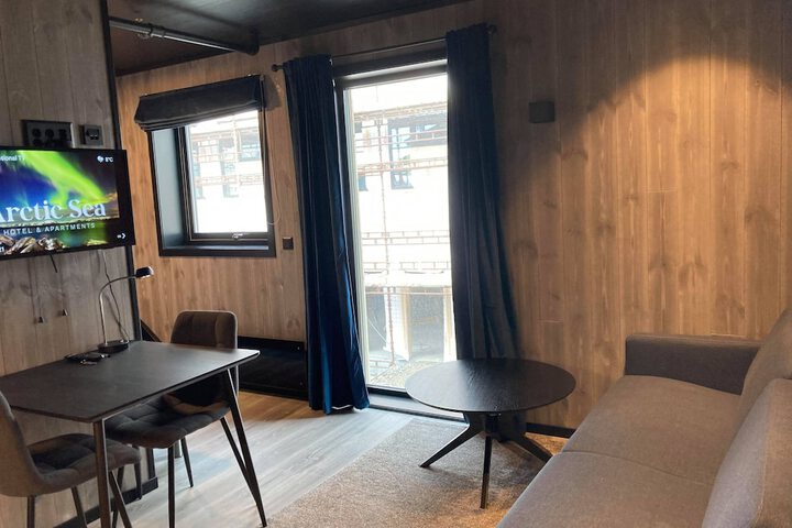 Room 32 of 52