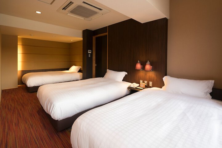 Room 19 of 73
