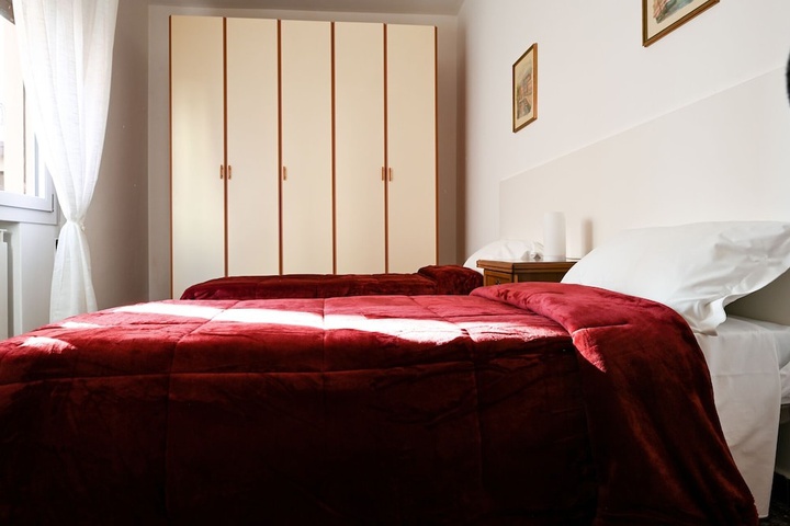 Room 3 of 11