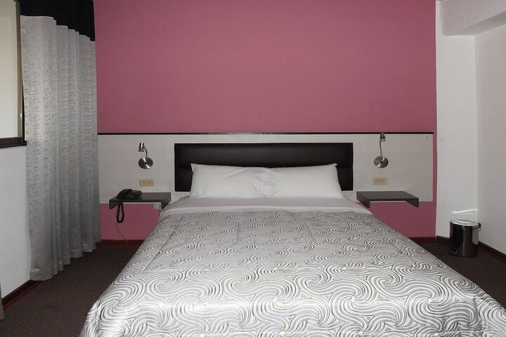 Room 7 of 47