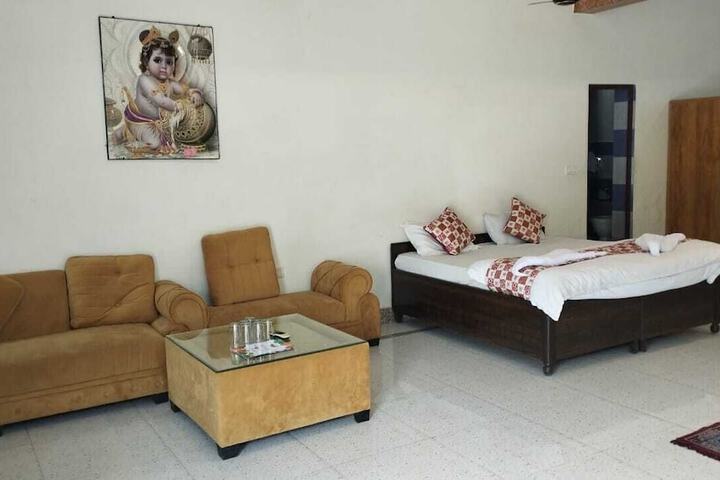 Room 38 of 48