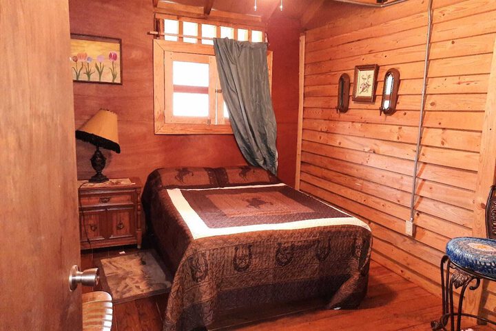 Room 5 of 31