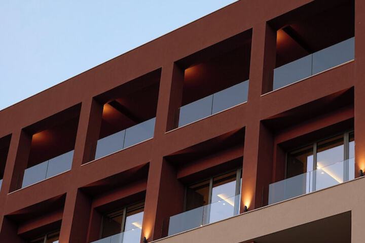 Hotel 152 of 160