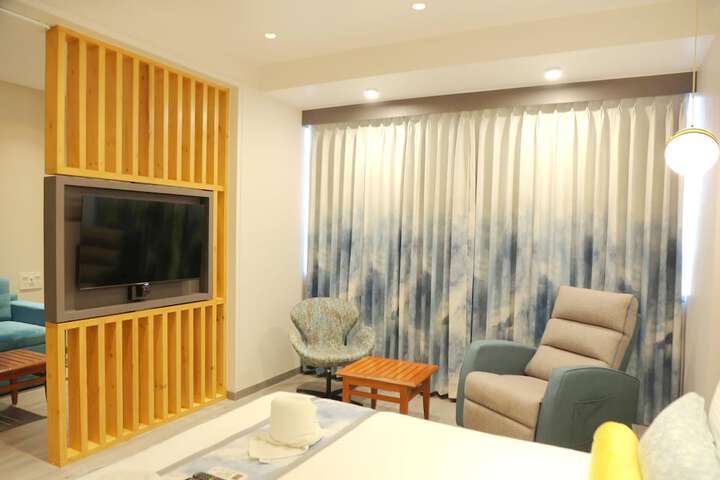 Room 28 of 58