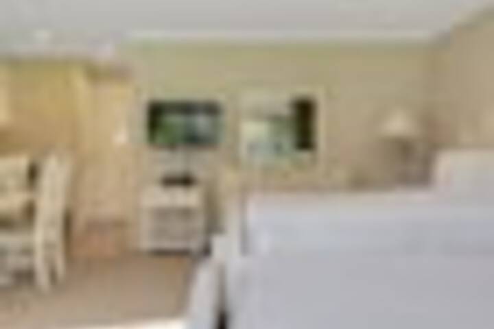 Room 50 of 549