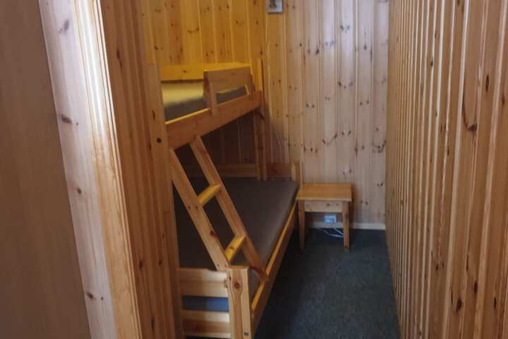 Room 15 of 117