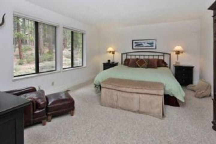 Room 7 of 13