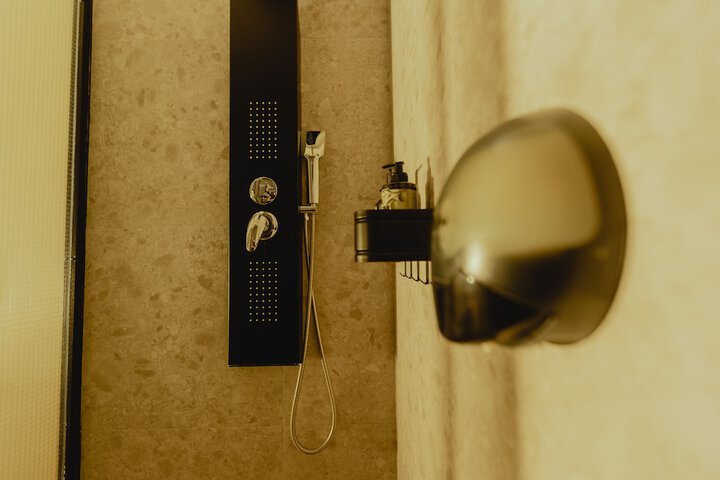 Room 59 of 77