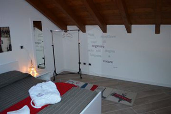 Room 39 of 61
