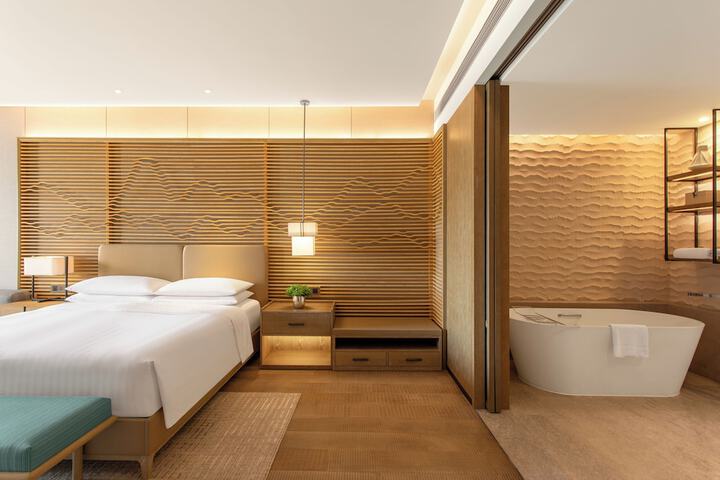 Room 42 of 127
