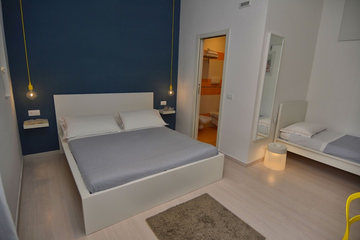 Room 18 of 38