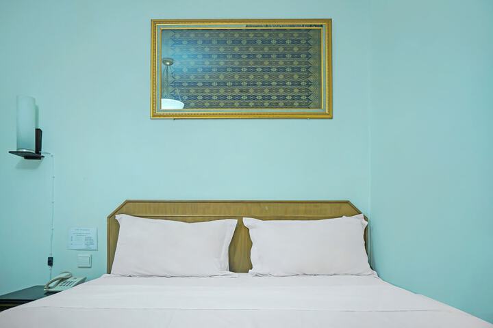Room 18 of 34