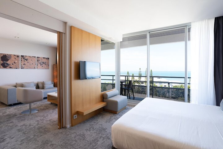 Room 13 of 63