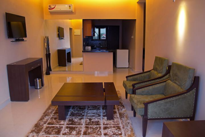 Room 5 of 13