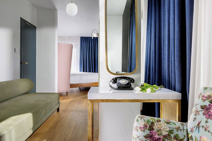 Room 14 of 53
