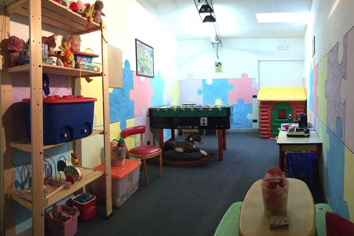 Children's play area - indoor