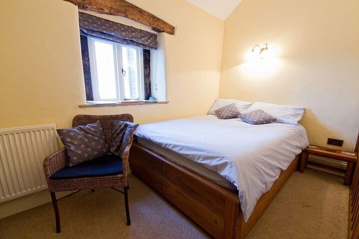Room 4 of 49