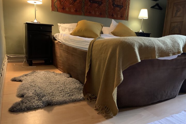 Room 8 of 32