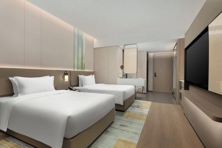 Room 32 of 88