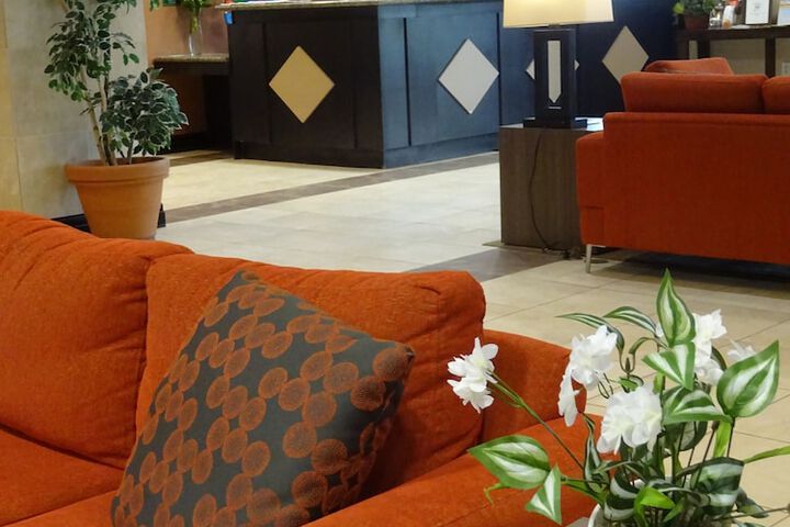 Hotel Interior 4 of 32