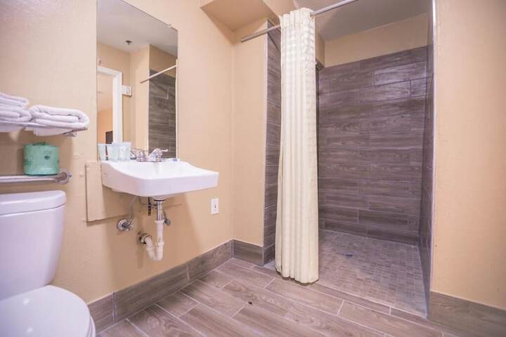 Clean Restrooms