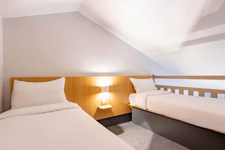 Room 20 of 43