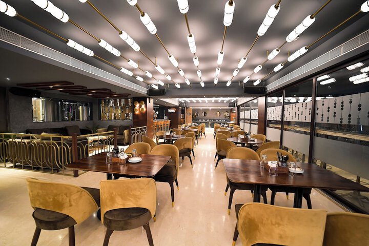 Dining 40 of 87