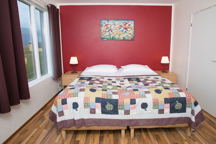 Room 32 of 167