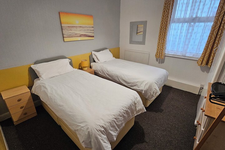 Room 42 of 51