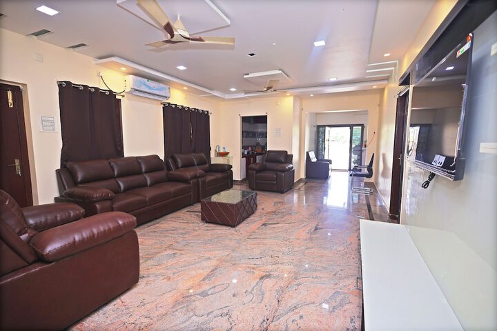 Hotel Interior 4 of 12