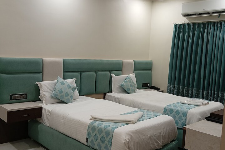 Room 15 of 20