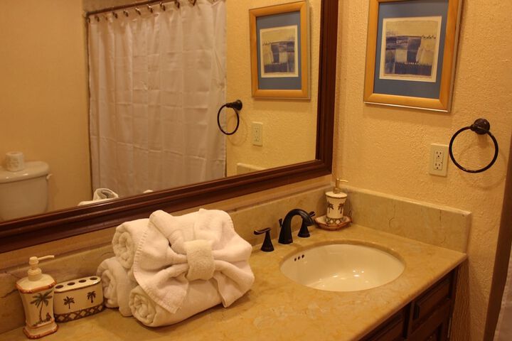 Room 553 of 599