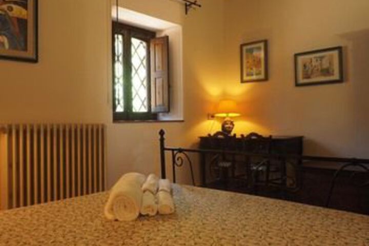 Room 9 of 49