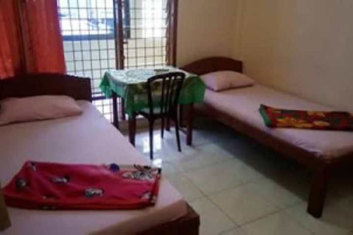 Room 8 of 25