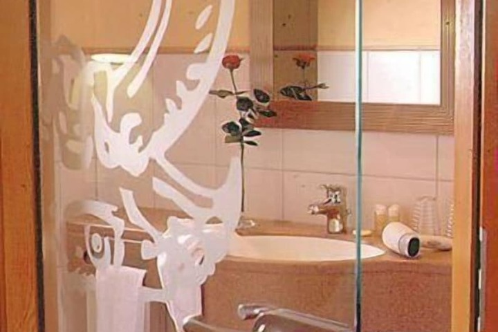 Bath Interior