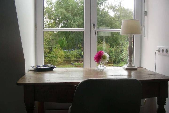 Room 5 of 25
