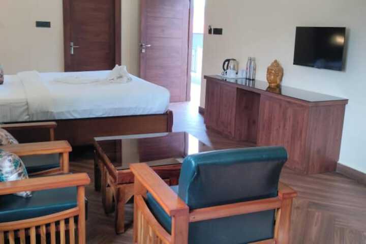 Room 4 of 58