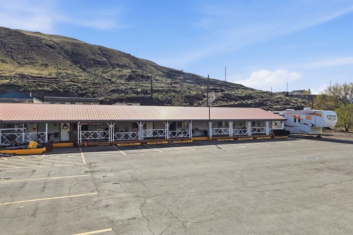 Hotel 90 of 93