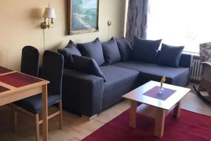 Room 5 of 13