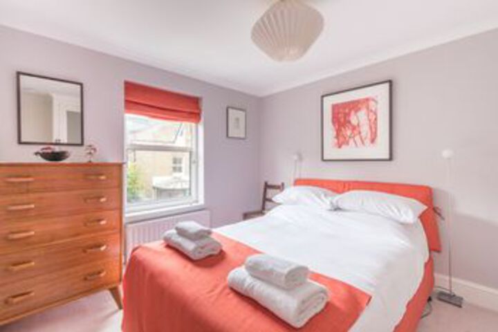 Room 10 of 24