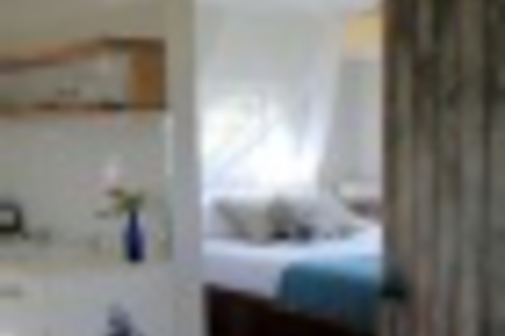 Room 15 of 192