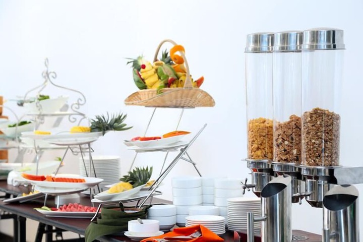 Breakfast/Coffee Service 9 of 10