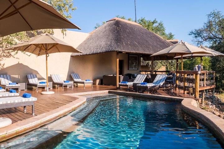 Hotel with Pool