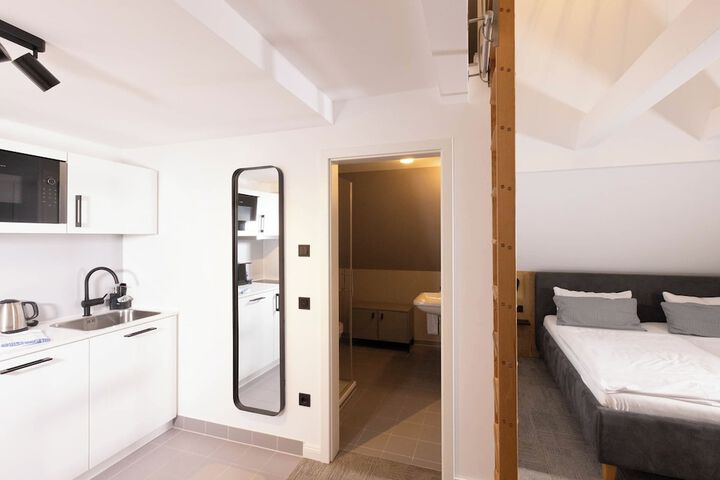 Room 49 of 87